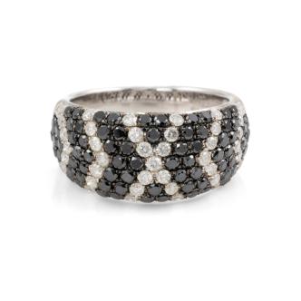 1.72ct Black and White Diamond Ring