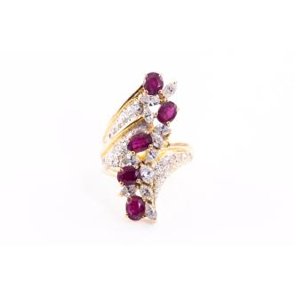 2.59ct Ruby and 1.42ct Diamond Ring