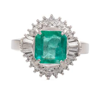 2.24ct Emerald & 0.69ct Diamond Ring