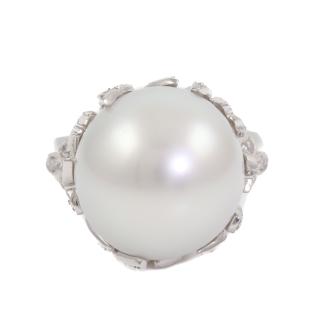 16.5mm South Sea Pearl & Diamond Ring