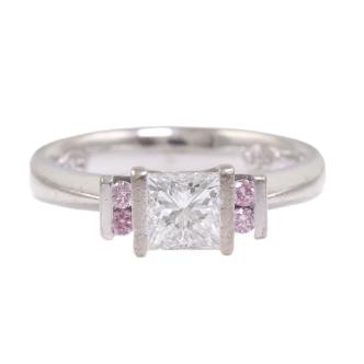 0.74ct princess cut & 4 Pink Diamond Ring