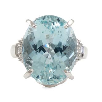 9.18ct Aquamarine and Diamond Ring