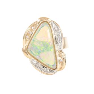 2.93ct Opal and Diamond Ring