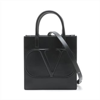 Valentino Garavani VLogo Walk Handbag